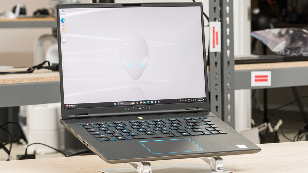 Alienware M16 (2024) Ultimate Review Image