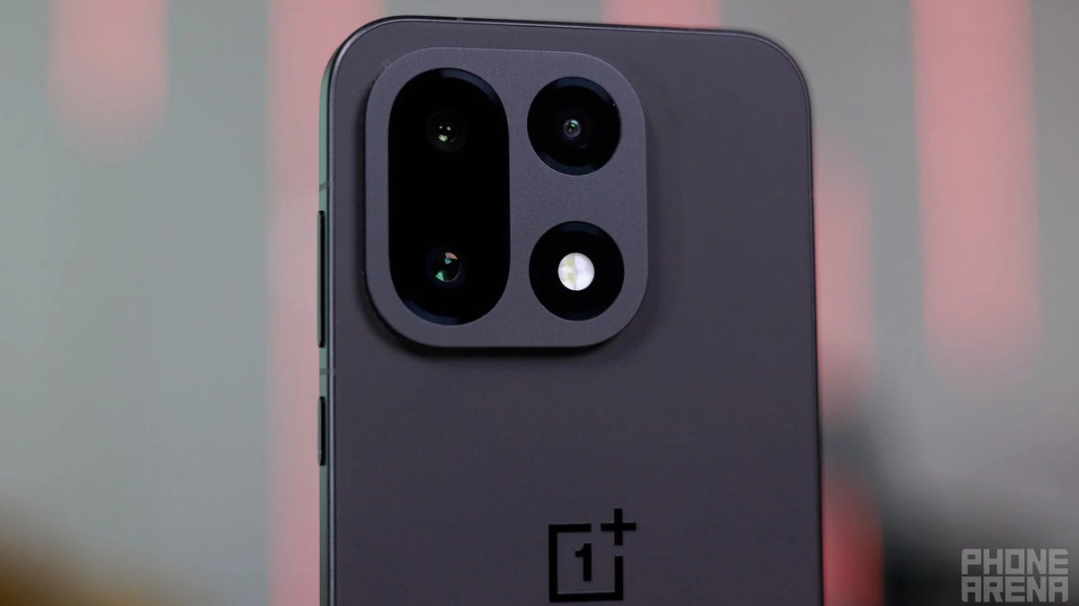 The OnePlus 15 just delivered the best battery life we've ... real world overview